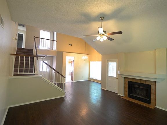 5th image of 1152 Calvert Dr