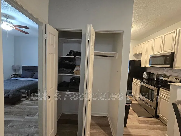 234 Davidson St — Photo 8