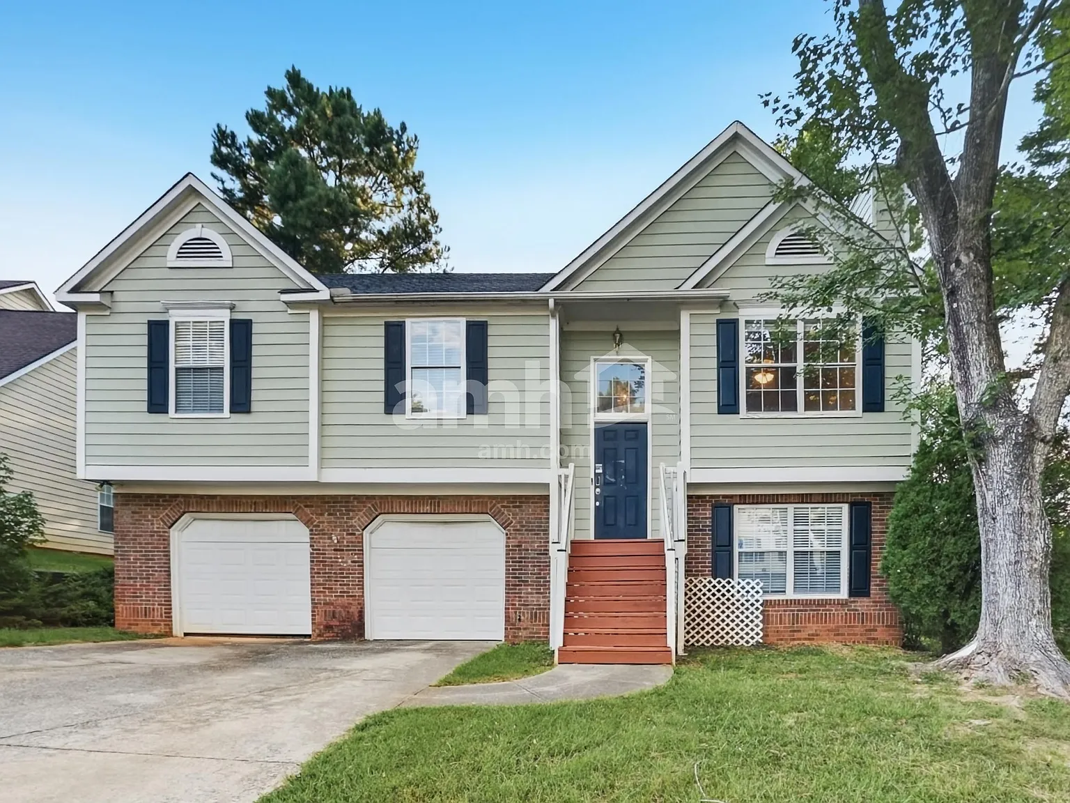 3 bed, 2.0 bath, 1788 sqft, $2,245 — Photo 1