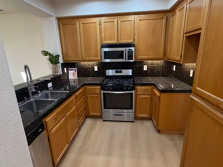 10863 Packard St #157 — Photo 5