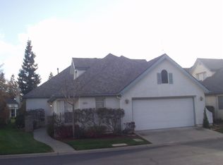 3015 W Pembrook Loop, Fresno, CA
