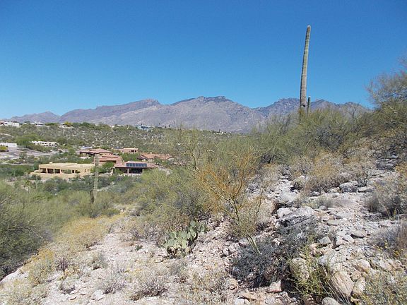 4th image of 4211 N Sierra Chapita
