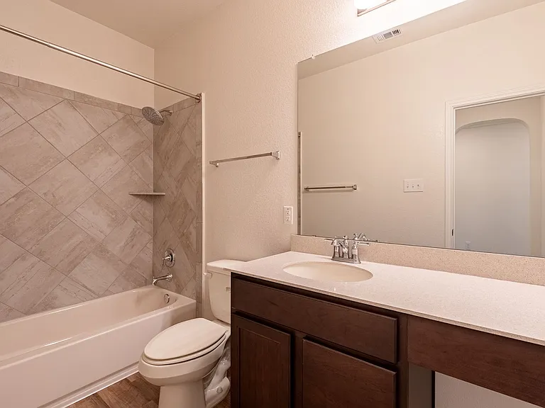 637 Landon Samuel Loop — Photo 13