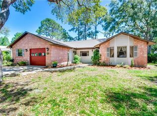 35 Gordon Ct, Leesburg, FL 34788