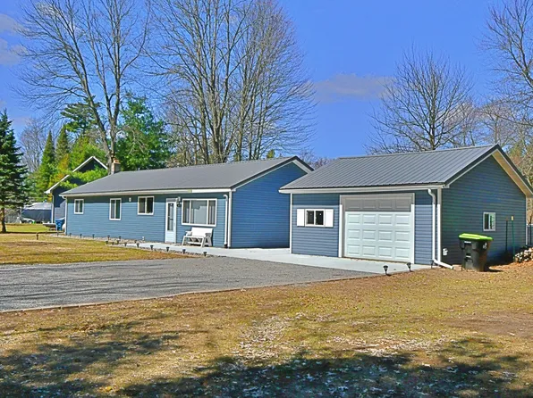 8693 South St, Saint Helen, MI 48656