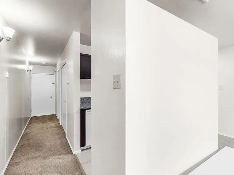 2500 Dana St — Photo 55