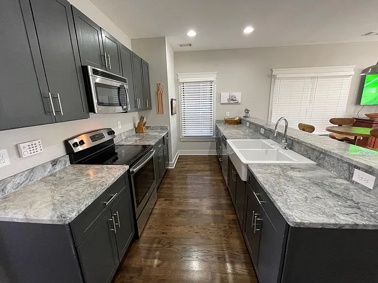 143 Gale Park Ln — Photo 9