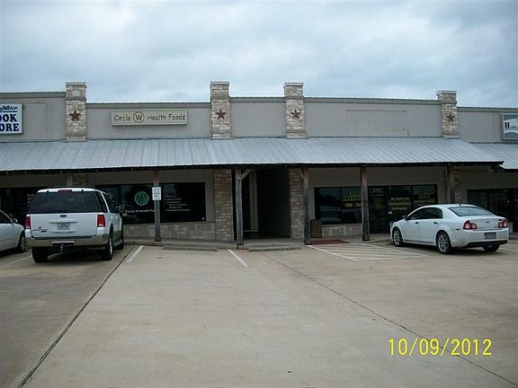 2nd image of 2721 E Price St