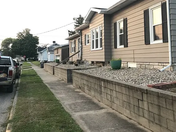 1302 N Upper 11th St, Vincennes, IN 47591