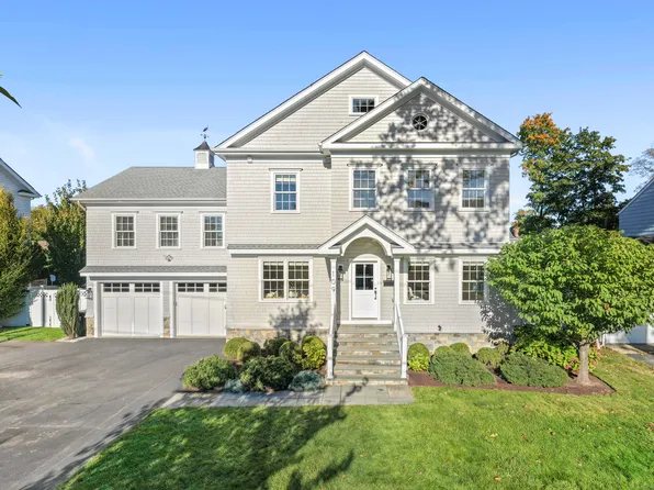 109 Smith Street, Fairfield, CT 06824