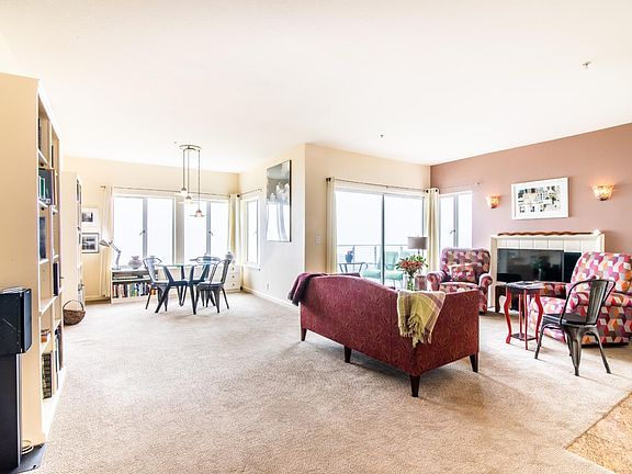 4th image of 571 Pointe Pacific Dr #3