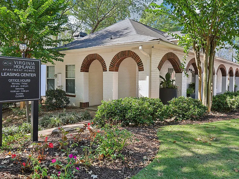 Virginia Highland Apartment Homes — Photo 26