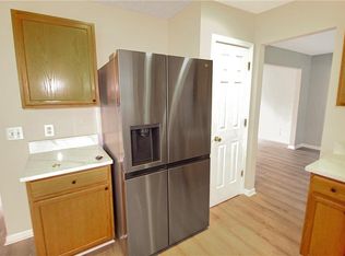 3325 Bridgeshaw Dr, Cumming, GA