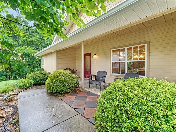 2nd image of 1 Worstead Ln