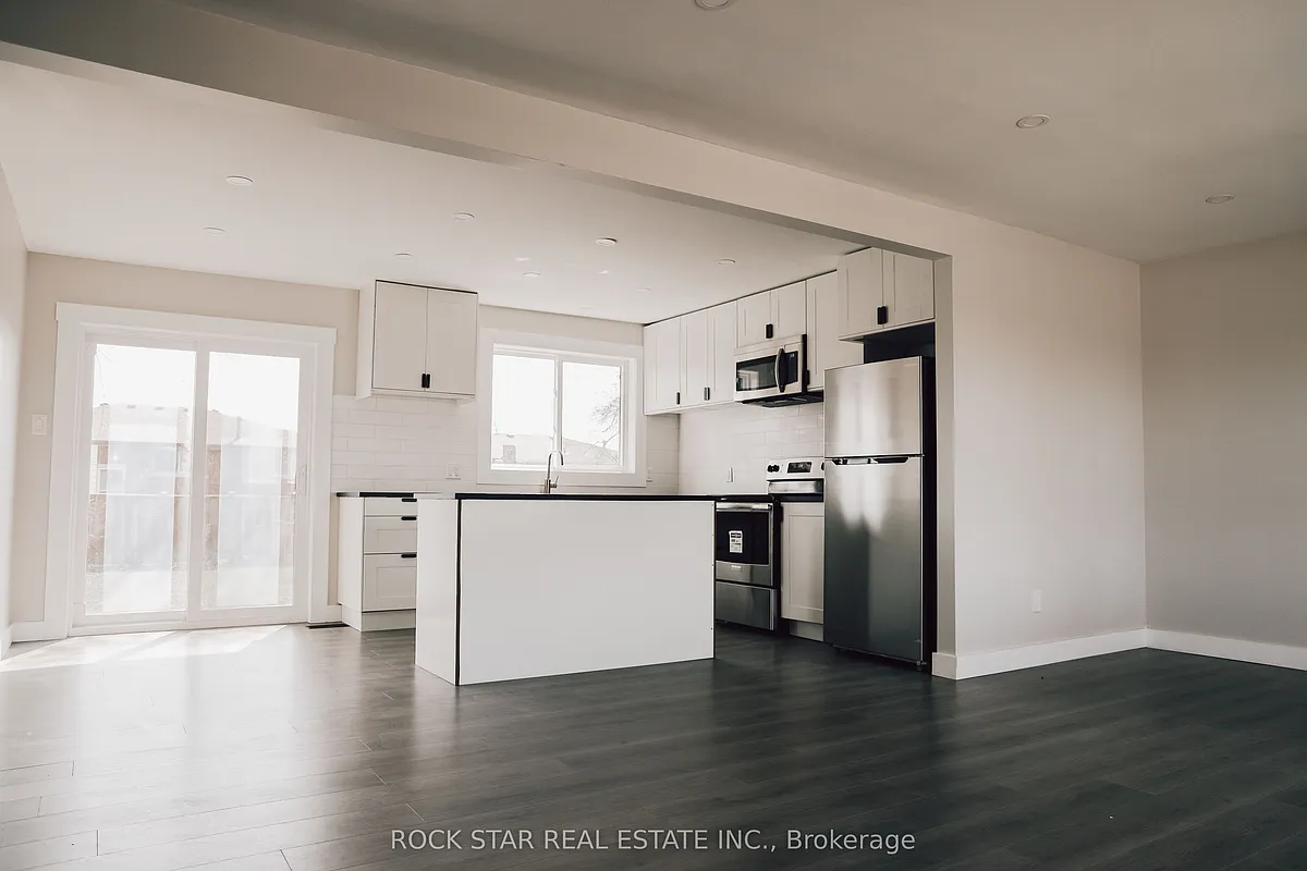 Building Photo - 69 Austin Dr #UPPER