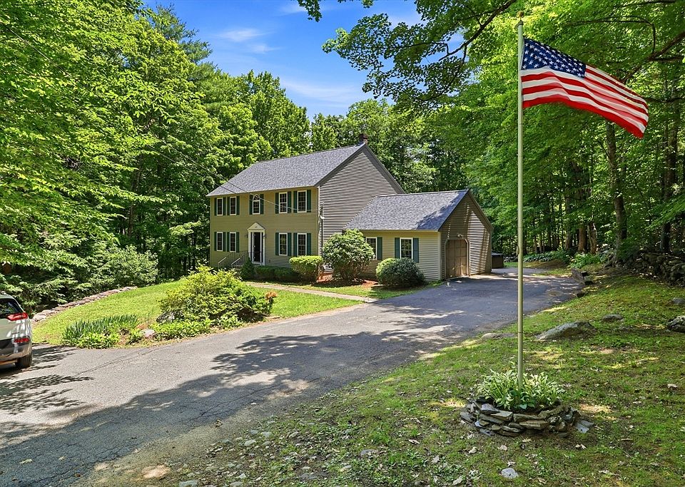 1st image of 60 Bartlett Ln