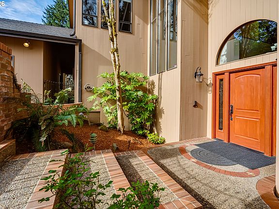 4th image of 3506 Spring Blvd