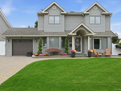 259 Ocean Avenue, Massapequa Park, NY, 11762