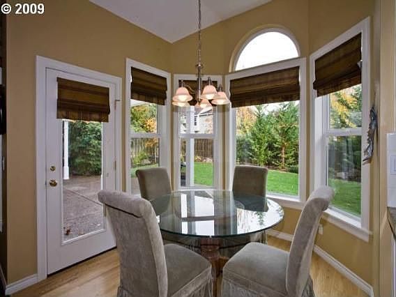 5th image of 4033 Wild Rose Dr