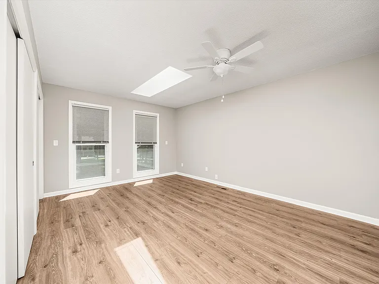 150 Pomeroy Dr — Photo 11