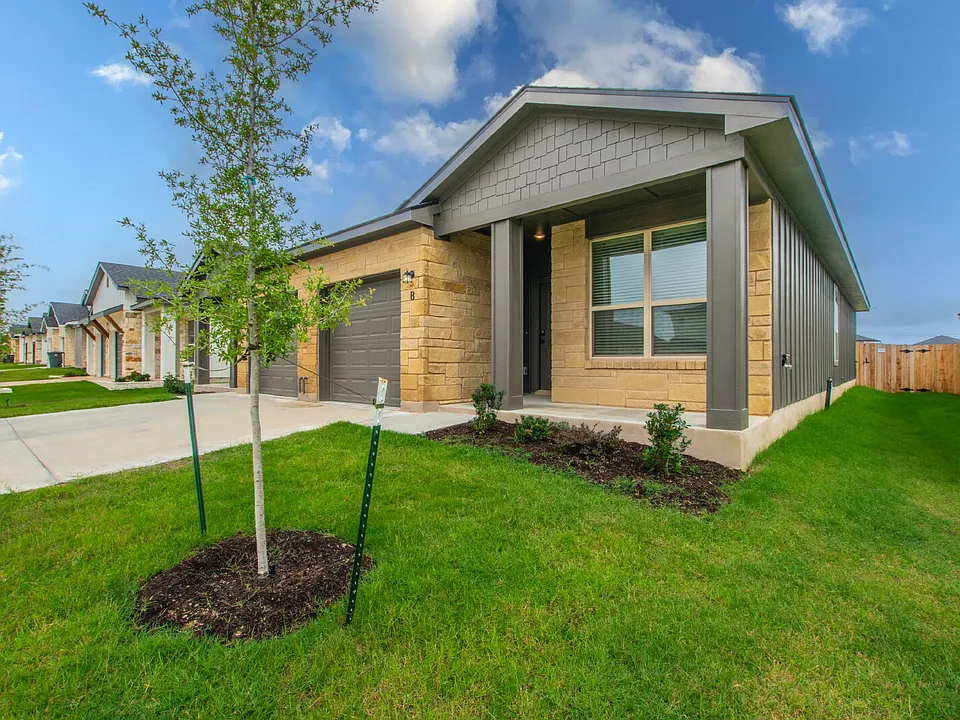 3901 Sugar Hackberry Trl #B