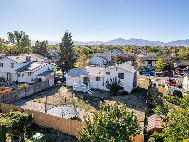 6585 S 5135 W — Photo 16