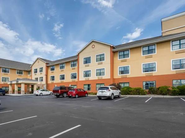 Somerset - Franklin, 30 Worlds Fair Dr, Somerset, NJ 08873