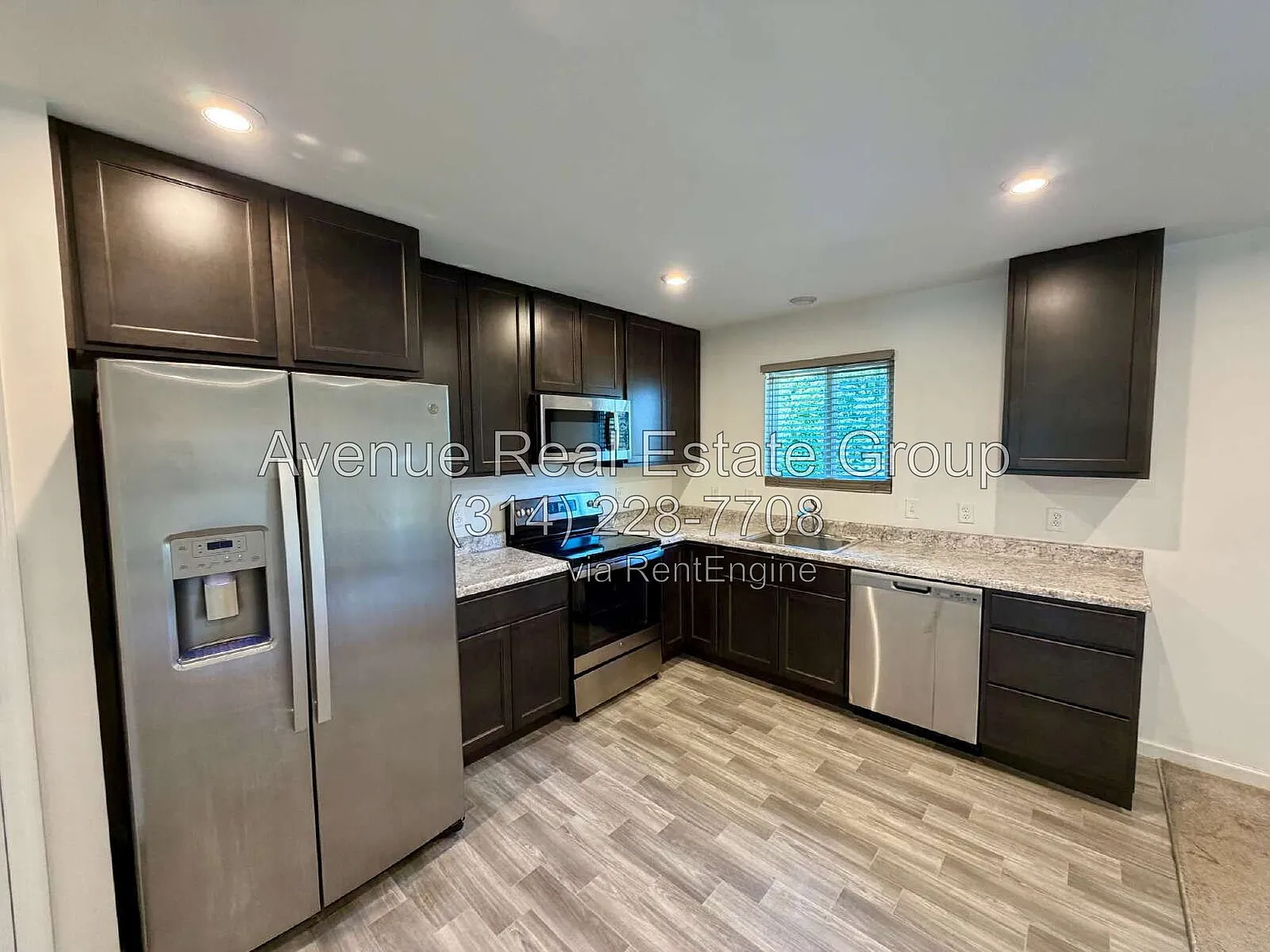 2 bed, 2.5 bath, 1363 sqft, $1,975 — Photo 3
