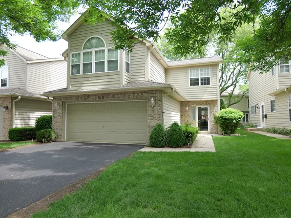 99 Townsend Cir, Naperville, IL 60565