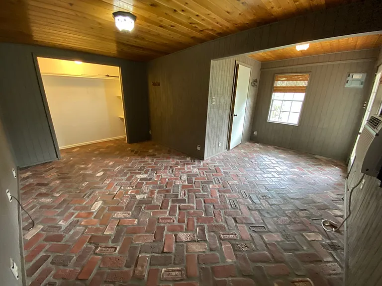 1030 Cole Ave — Photo 25