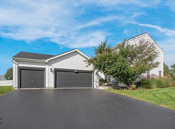 4th image of 3014 Blandford Ct
