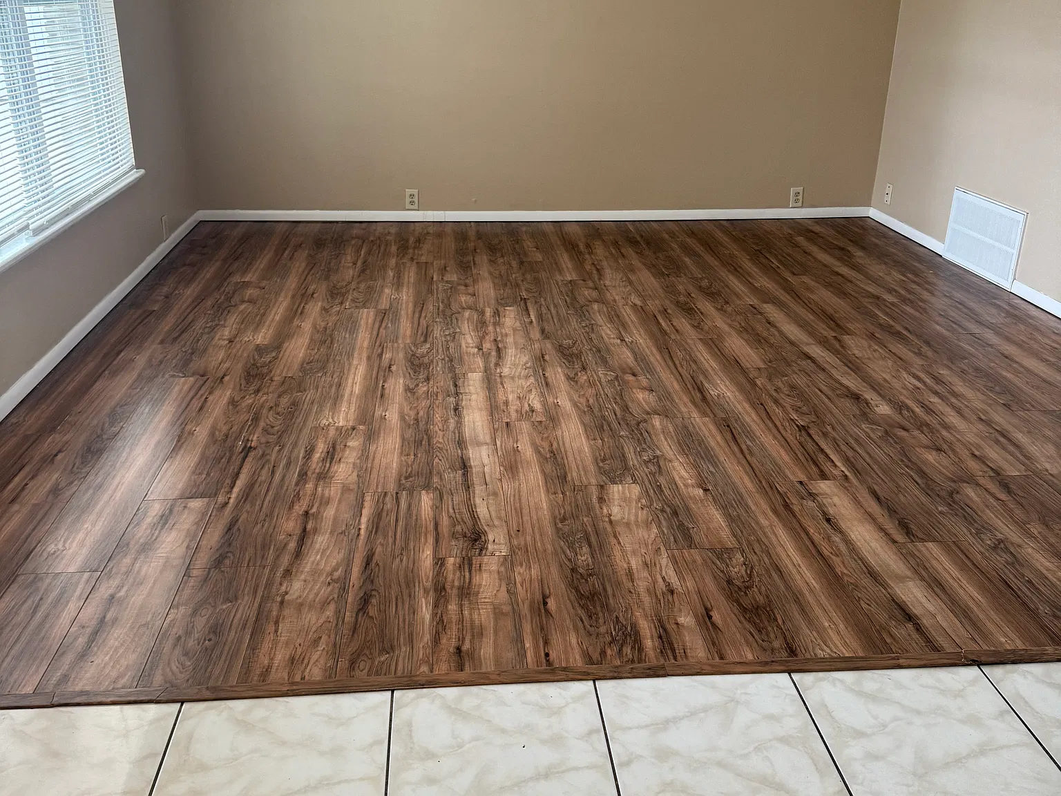 209 Whitman Rd — Photo 4