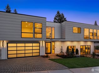 10531 NE 48th Pl, Kirkland, WA