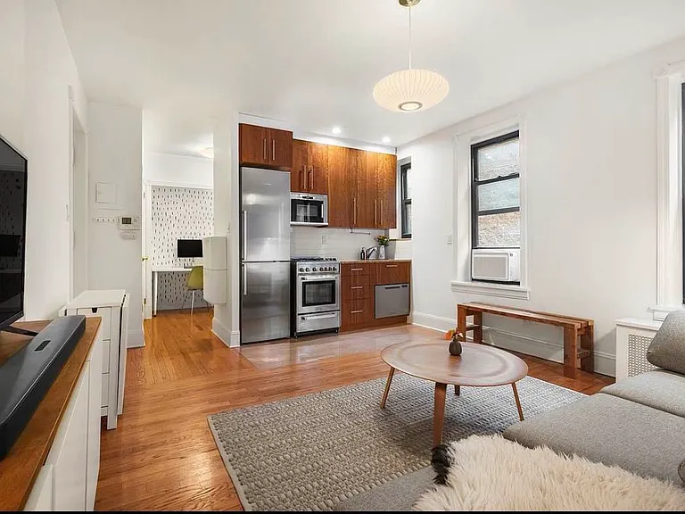 251 Pacific St #12 — Photo 3