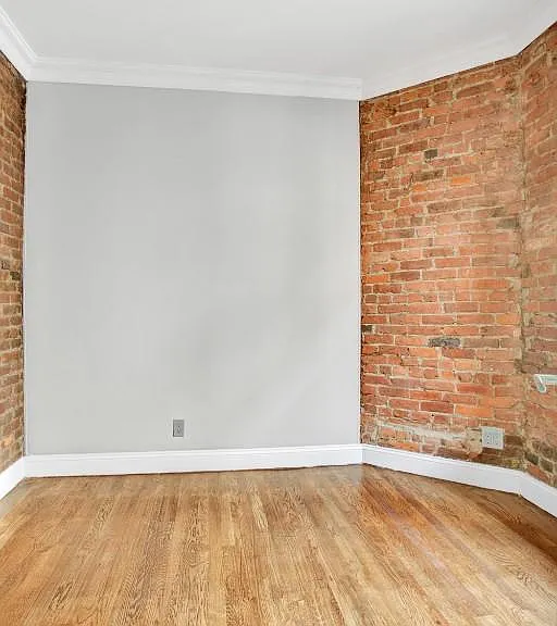 410 E 13th St #R1A — Photo 3