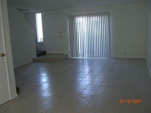 2nd image of 13880 Sayre St Unit 3