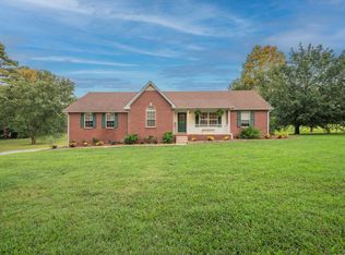 8672 New Chapel Rd, Springfield, TN 37172