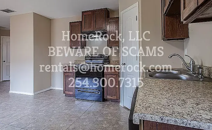 3412 Armando Pena Dr — Photo 3