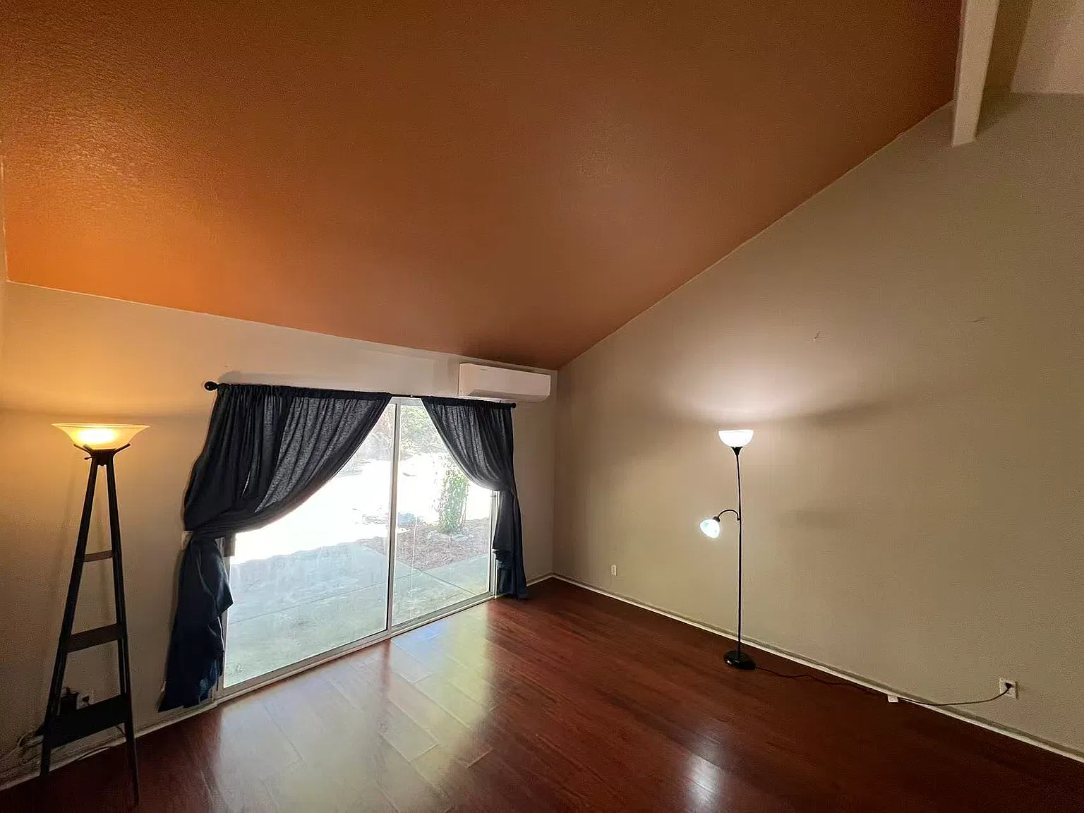 3 bed, 1930 sqft, $3,500 — Photo 4