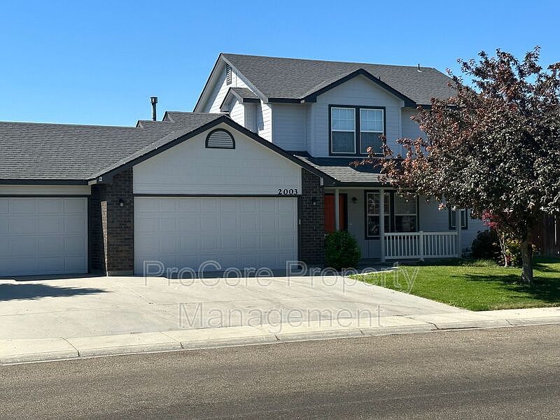1st image of 2003 W Camelot Dr