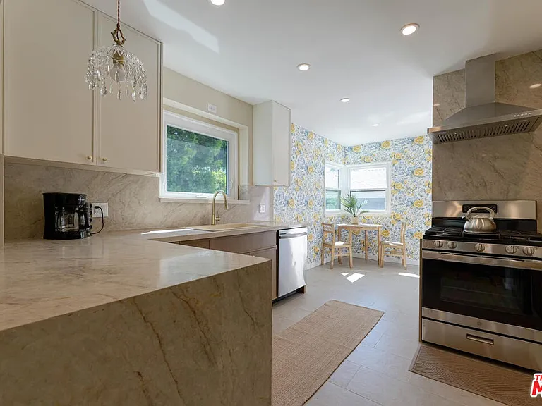 4147 Marcasel Ave — Photo 19