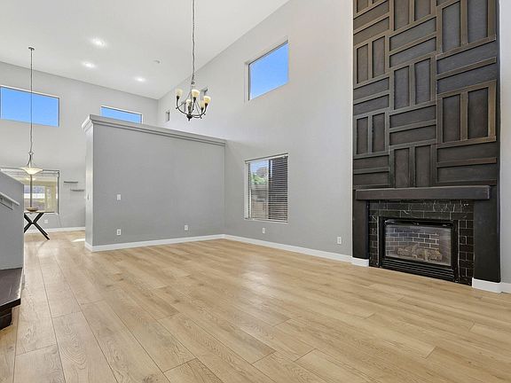 5th image of 8026 W Gibson Ln