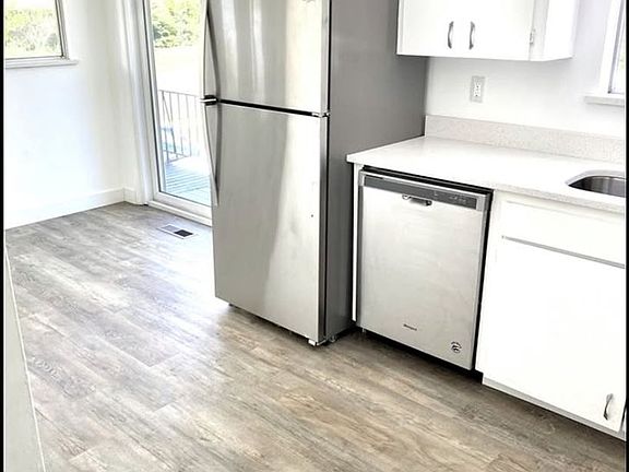 4th image of 1152 E 560 N