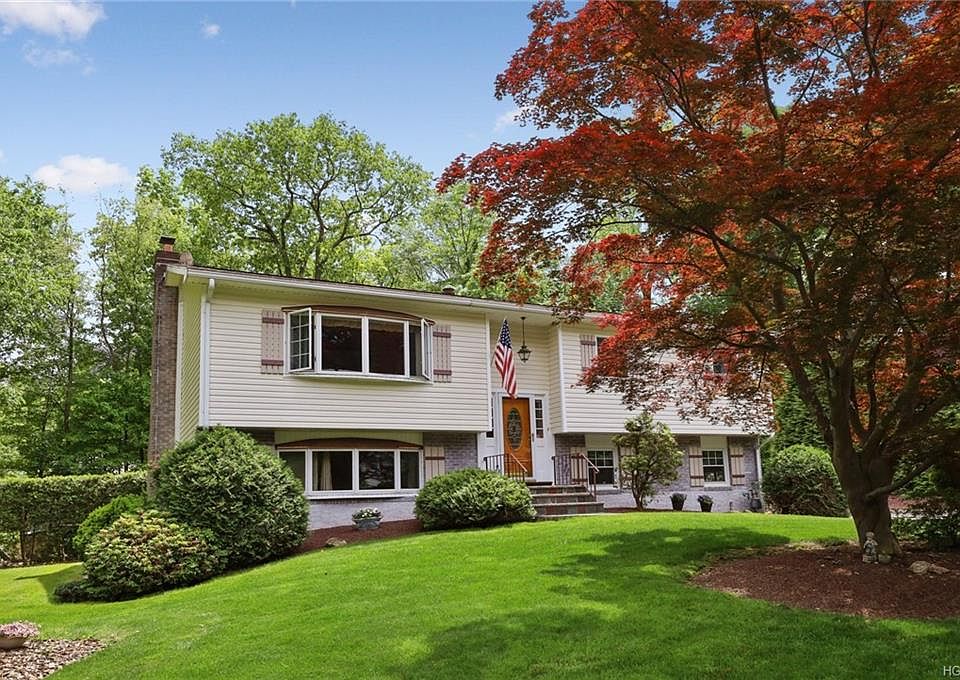 1st image of 14 Glenn Ln