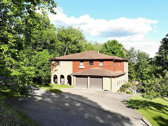 2nd image of 1083 Westview Dr