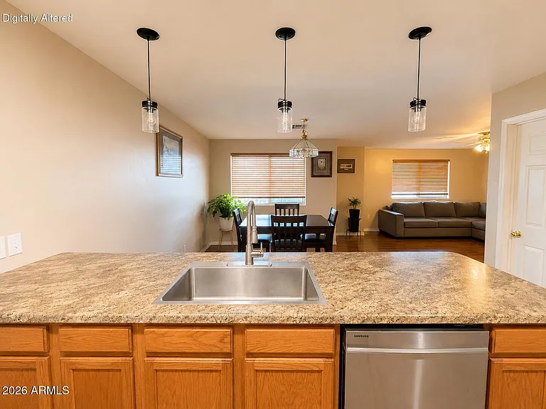 1041 S Matilda St — Photo 4