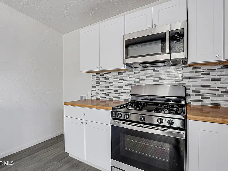 580 Chula Vista St — Photo 16