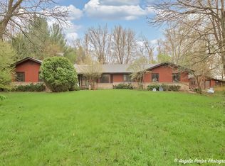 19017 Lincoln Rd, Harvard, IL 60033