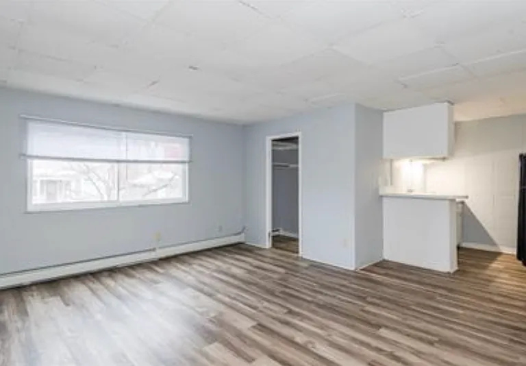 200 Central Avenue 333 Superior — Photo 1