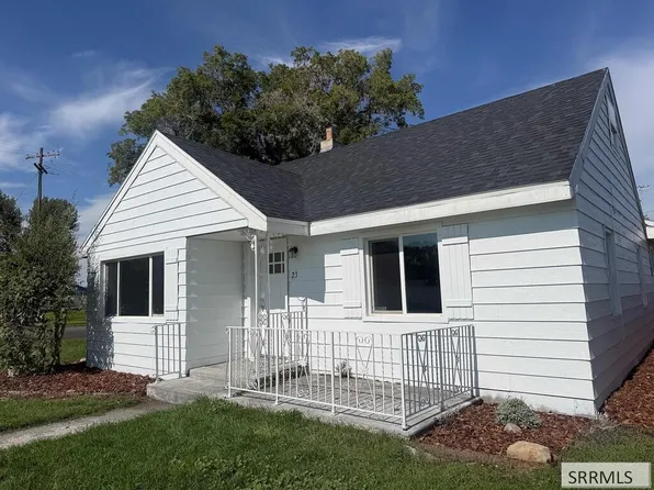 23 N Front St, Sugar City, ID 83448